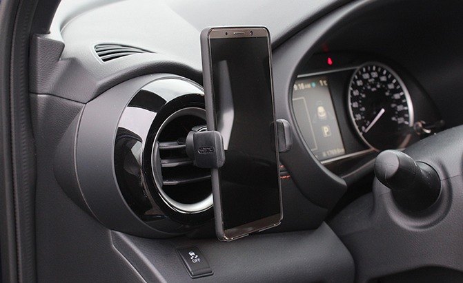 Laisvų rankų įranga: atidžiau pažvelkite į „Kenu Airframe Pro“ išmaniojo telefono laikiklį post thumbnail image