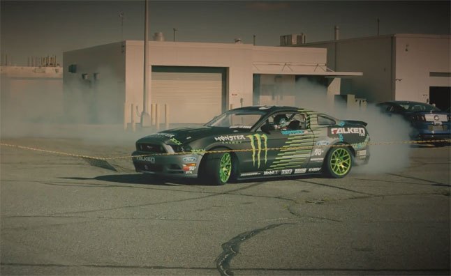 Vaughnas Gittinas jaunesnysis sudraskė Fordo plokščiųjų uolienų gamyklą – vaizdo įrašas post thumbnail image